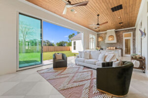 202 Winding Wood